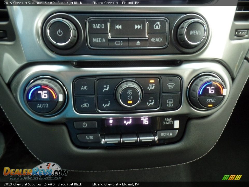 2019 Chevrolet Suburban LS 4WD Black / Jet Black Photo #29