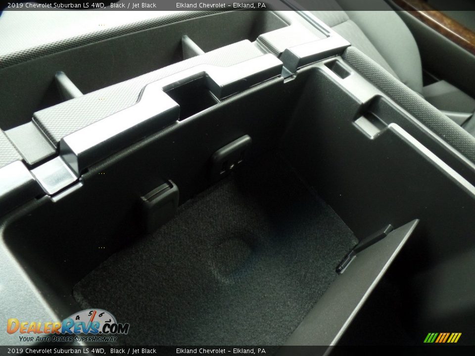 2019 Chevrolet Suburban LS 4WD Black / Jet Black Photo #31