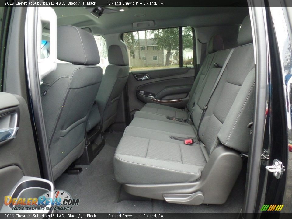2019 Chevrolet Suburban LS 4WD Black / Jet Black Photo #35