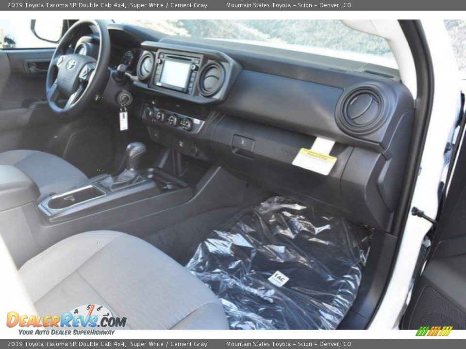 2019 Toyota Tacoma SR Double Cab 4x4 Super White / Cement Gray Photo #11