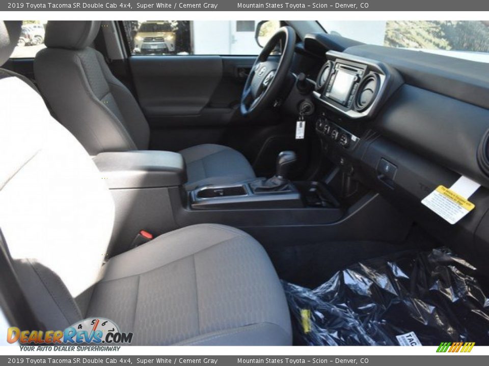2019 Toyota Tacoma SR Double Cab 4x4 Super White / Cement Gray Photo #12