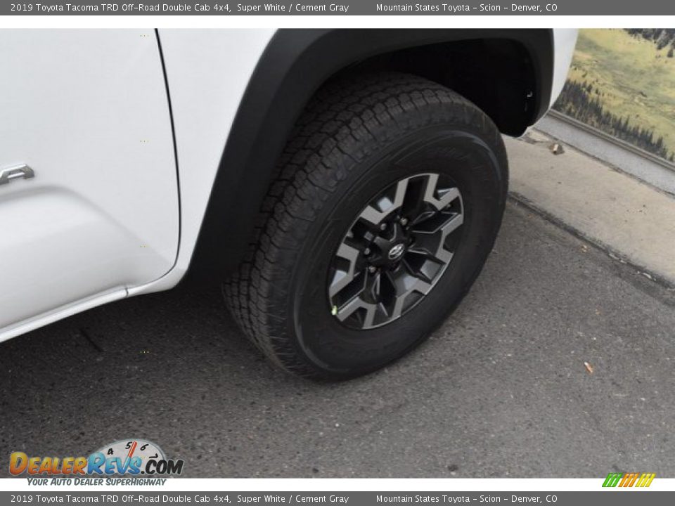 2019 Toyota Tacoma TRD Off-Road Double Cab 4x4 Super White / Cement Gray Photo #35