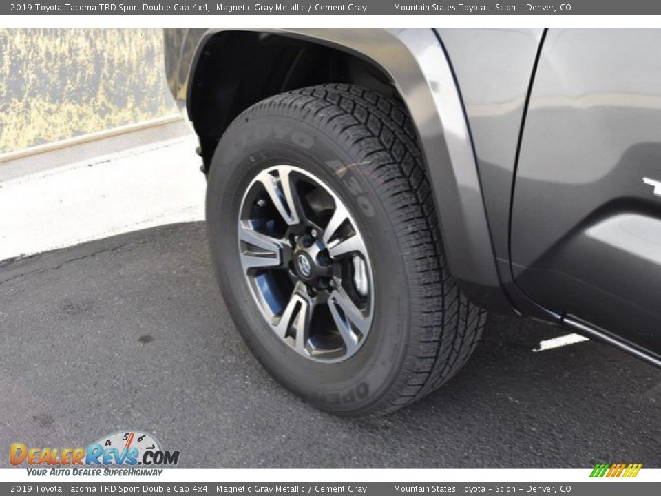 2019 Toyota Tacoma TRD Sport Double Cab 4x4 Magnetic Gray Metallic / Cement Gray Photo #32