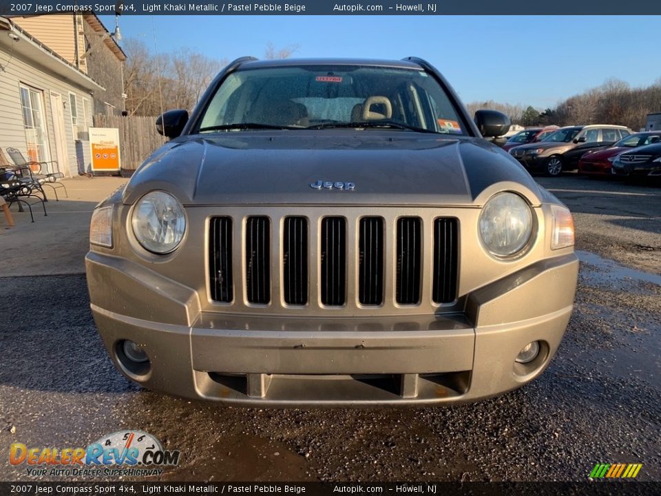 2007 Jeep Compass Sport 4x4 Light Khaki Metallic / Pastel Pebble Beige Photo #10