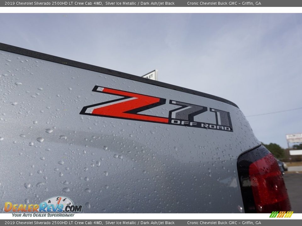 2019 Chevrolet Silverado 2500HD LT Crew Cab 4WD Logo Photo #15