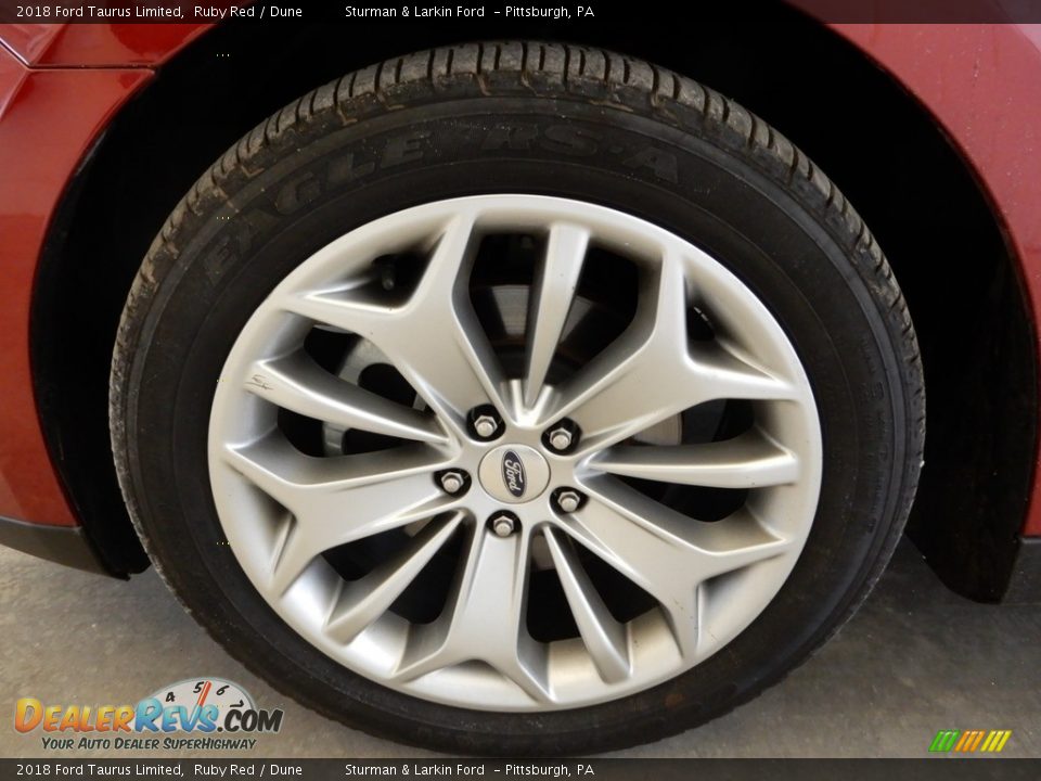 2018 Ford Taurus Limited Ruby Red / Dune Photo #8