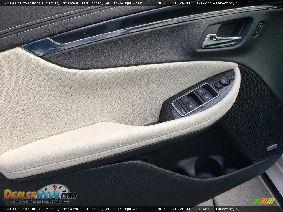2019 Chevrolet Impala Premier Iridescent Pearl Tricoat / Jet Black/­Light Wheat Photo #8