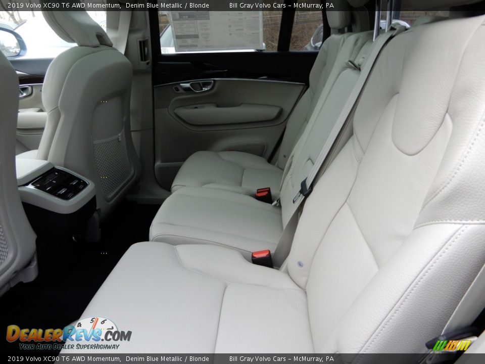 2019 Volvo XC90 T6 AWD Momentum Denim Blue Metallic / Blonde Photo #8