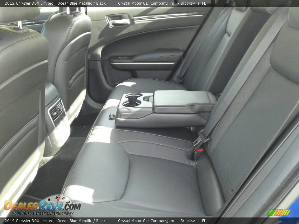 Rear Seat of 2019 Chrysler 300 Limited Photo #10