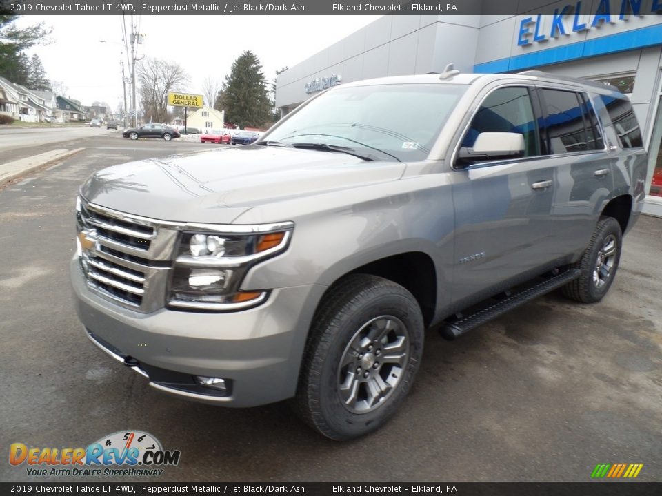 2019 Chevrolet Tahoe LT 4WD Pepperdust Metallic / Jet Black/Dark Ash Photo #2