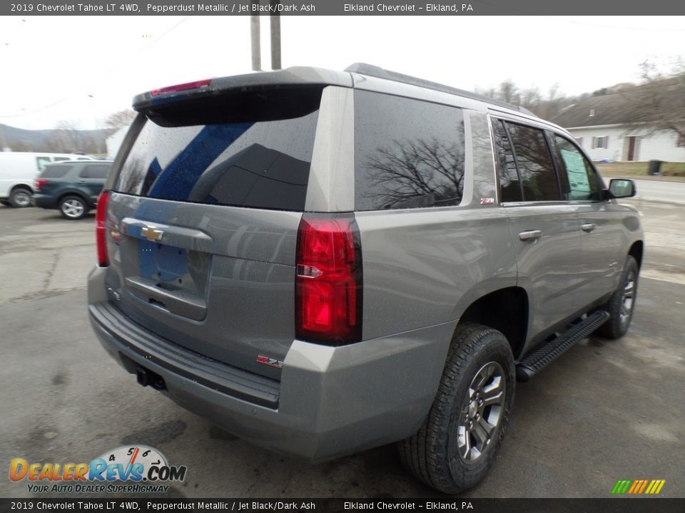 2019 Chevrolet Tahoe LT 4WD Pepperdust Metallic / Jet Black/Dark Ash Photo #5