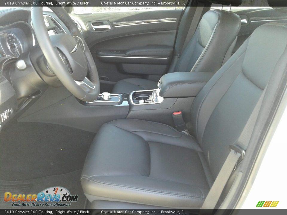 2019 Chrysler 300 Touring Bright White / Black Photo #9
