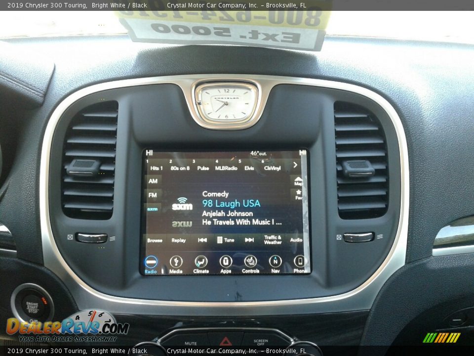 2019 Chrysler 300 Touring Bright White / Black Photo #15