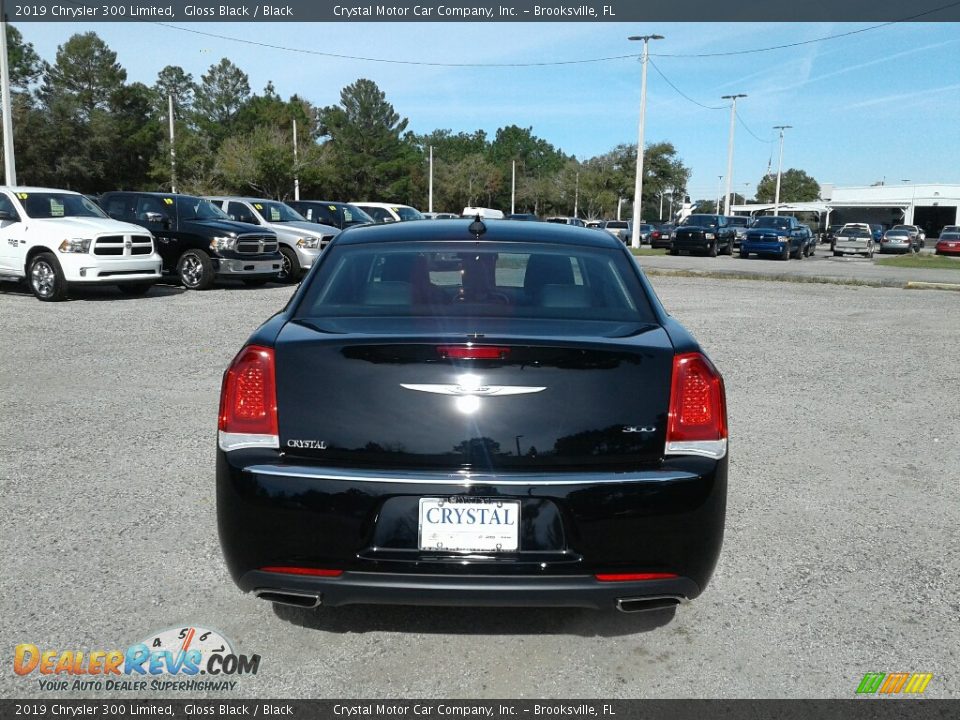 2019 Chrysler 300 Limited Gloss Black / Black Photo #4