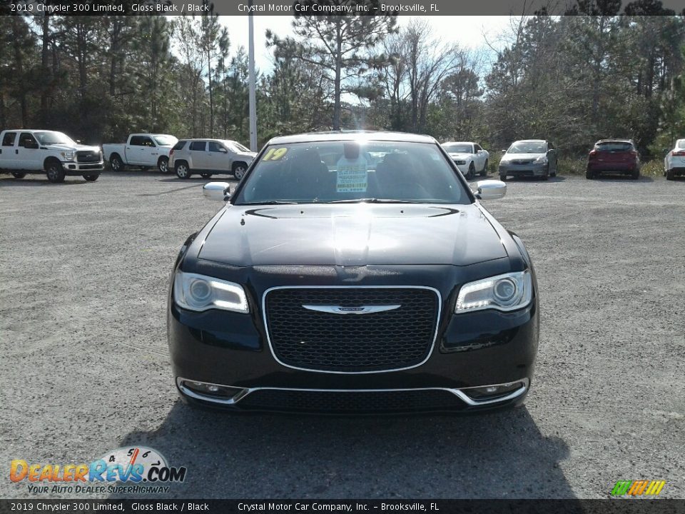 2019 Chrysler 300 Limited Gloss Black / Black Photo #8