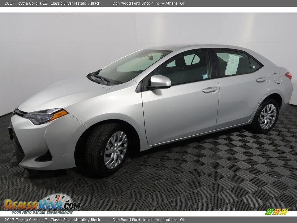 2017 Toyota Corolla LE Classic Silver Metalic / Black Photo #8