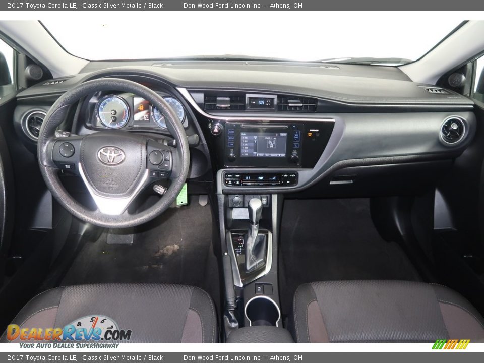 2017 Toyota Corolla LE Classic Silver Metalic / Black Photo #16