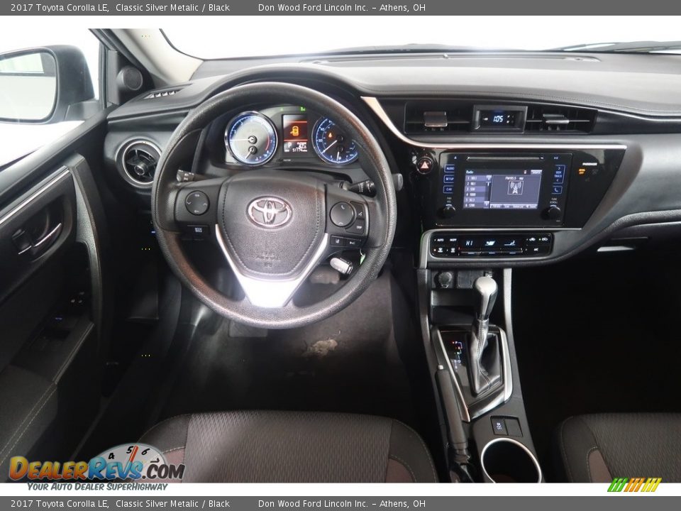 2017 Toyota Corolla LE Classic Silver Metalic / Black Photo #17