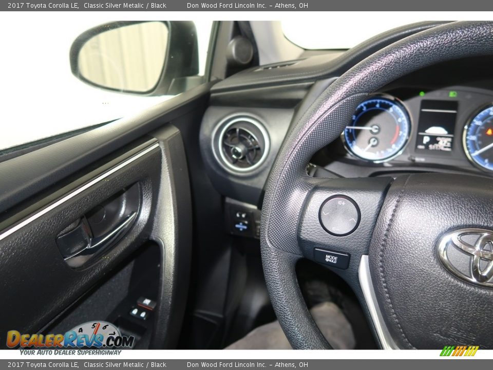 2017 Toyota Corolla LE Classic Silver Metalic / Black Photo #19