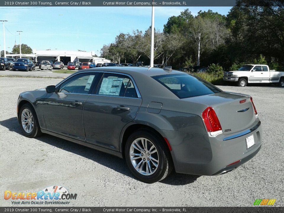 2019 Chrysler 300 Touring Ceramic Gray / Black Photo #3