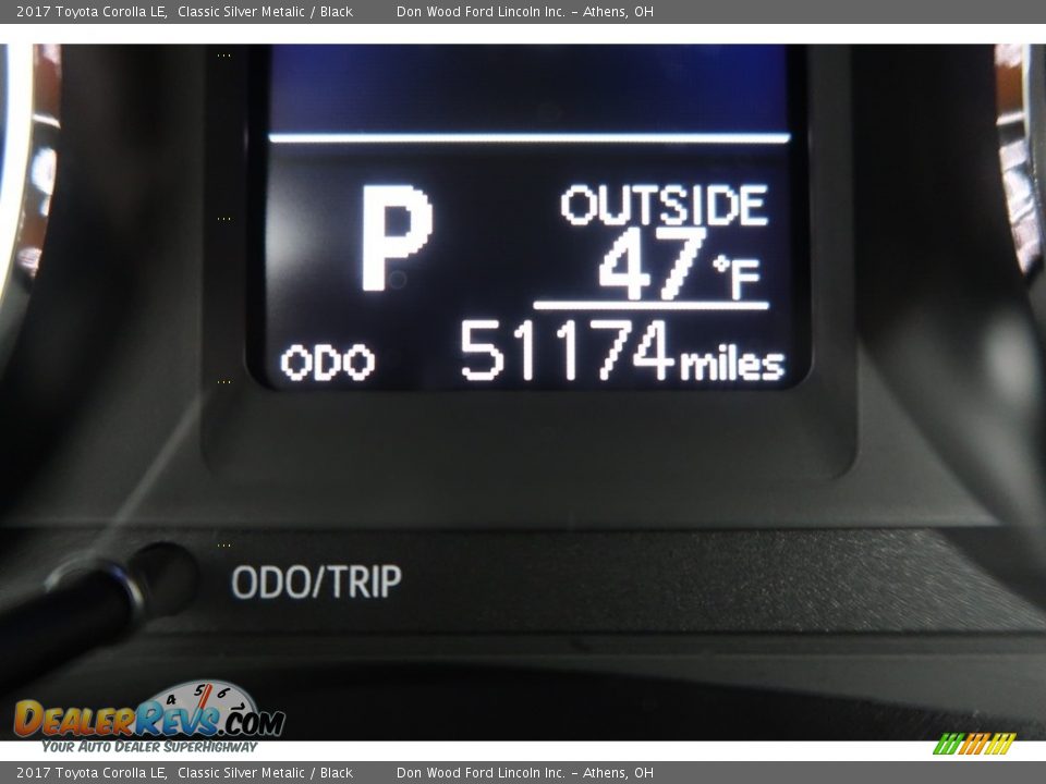 2017 Toyota Corolla LE Classic Silver Metalic / Black Photo #23