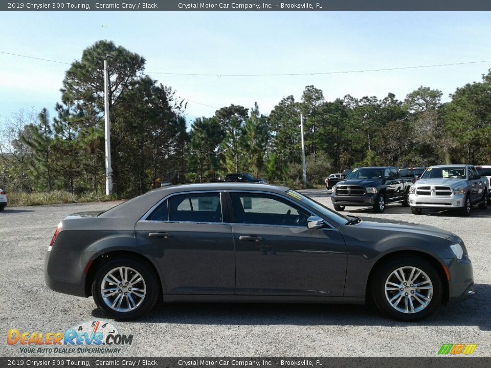 2019 Chrysler 300 Touring Ceramic Gray / Black Photo #6