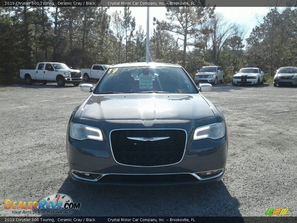 2019 Chrysler 300 Touring Ceramic Gray / Black Photo #8