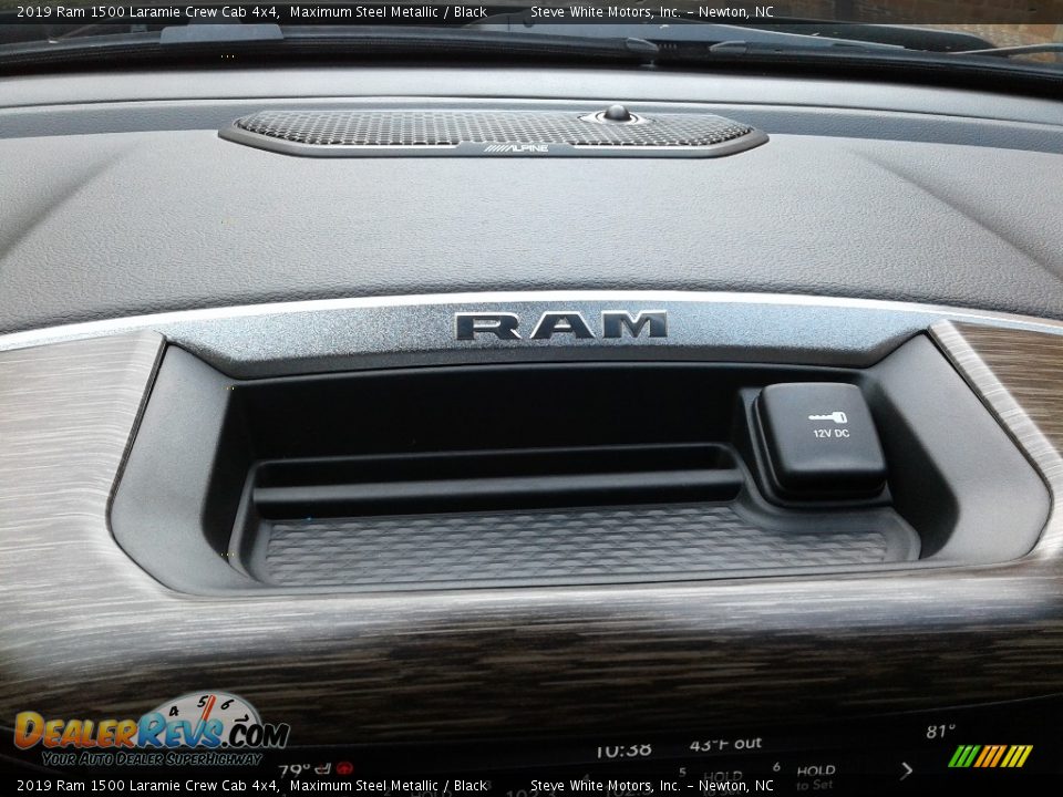 2019 Ram 1500 Laramie Crew Cab 4x4 Maximum Steel Metallic / Black Photo #30
