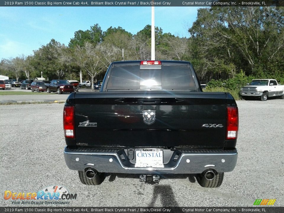 2019 Ram 1500 Classic Big Horn Crew Cab 4x4 Brilliant Black Crystal Pearl / Black/Diesel Gray Photo #4