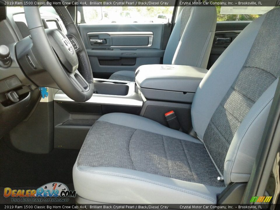 2019 Ram 1500 Classic Big Horn Crew Cab 4x4 Brilliant Black Crystal Pearl / Black/Diesel Gray Photo #9