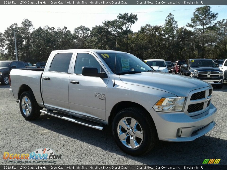 2019 Ram 1500 Classic Big Horn Crew Cab 4x4 Bright Silver Metallic / Black/Diesel Gray Photo #7