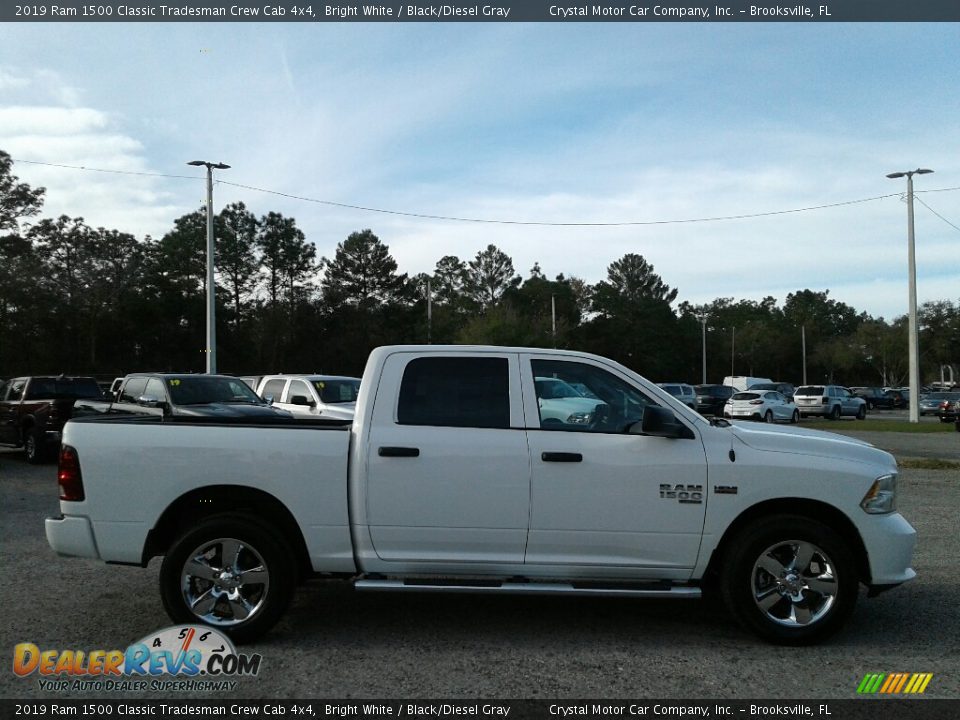 2019 Ram 1500 Classic Tradesman Crew Cab 4x4 Bright White / Black/Diesel Gray Photo #6