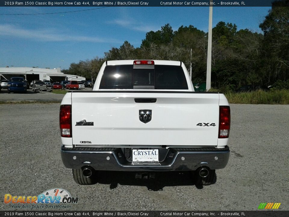 2019 Ram 1500 Classic Big Horn Crew Cab 4x4 Bright White / Black/Diesel Gray Photo #4