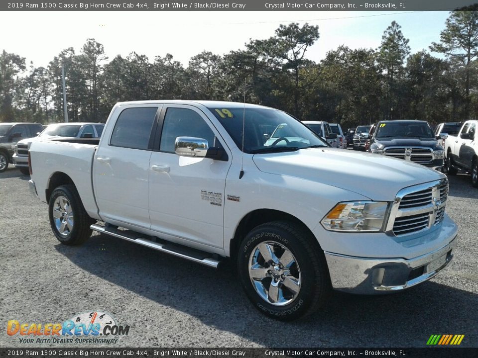 2019 Ram 1500 Classic Big Horn Crew Cab 4x4 Bright White / Black/Diesel Gray Photo #7