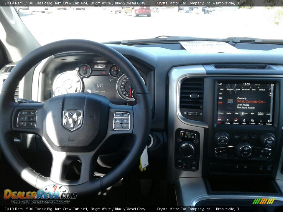 2019 Ram 1500 Classic Big Horn Crew Cab 4x4 Bright White / Black/Diesel Gray Photo #13