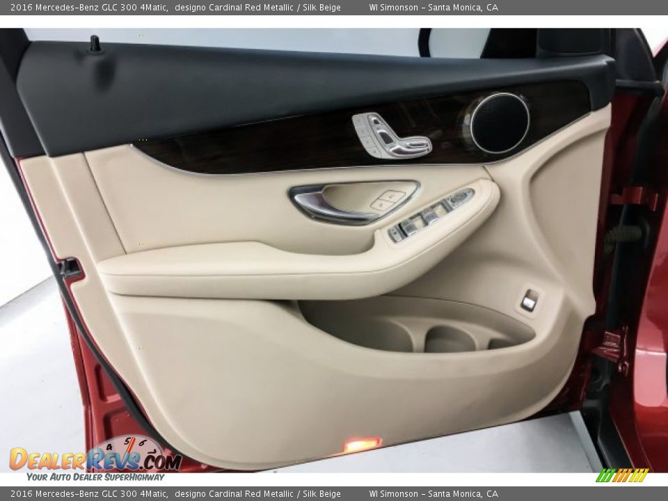 2016 Mercedes-Benz GLC 300 4Matic designo Cardinal Red Metallic / Silk Beige Photo #26