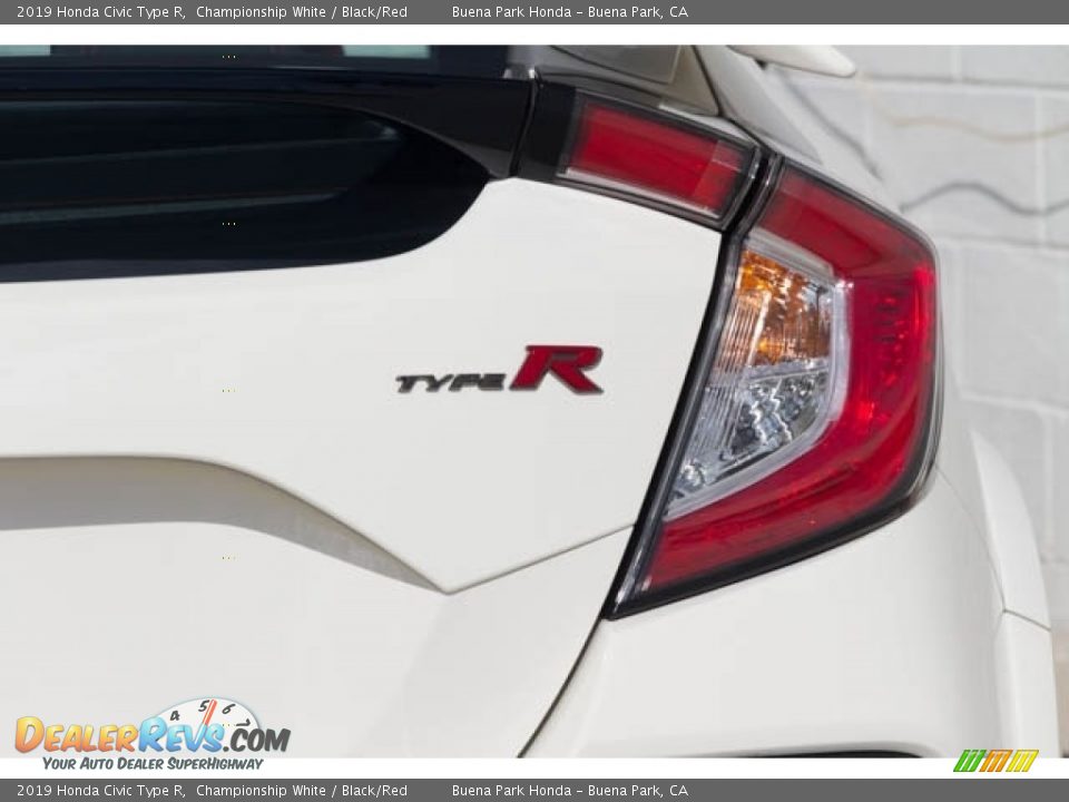 2019 Honda Civic Type R Logo Photo #8