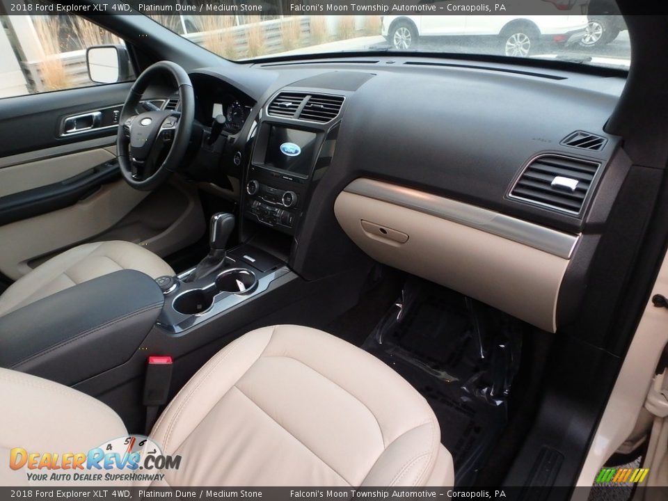 2018 Ford Explorer XLT 4WD Platinum Dune / Medium Stone Photo #12