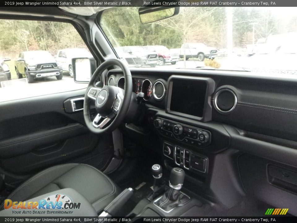 2019 Jeep Wrangler Unlimited Sahara 4x4 Billet Silver Metallic / Black Photo #12