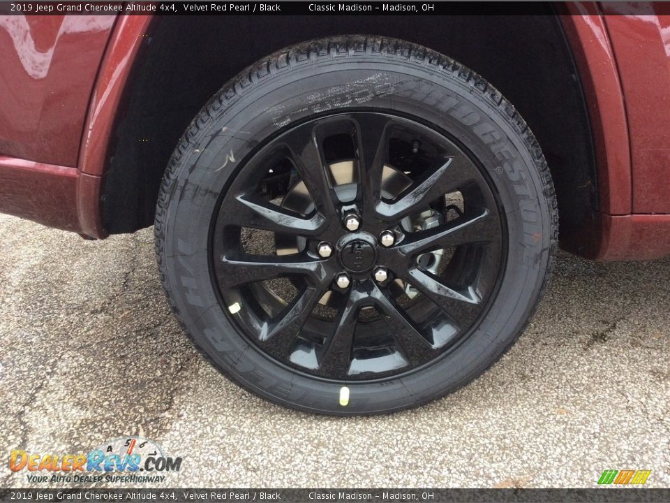 2019 Jeep Grand Cherokee Altitude 4x4 Velvet Red Pearl / Black Photo #7