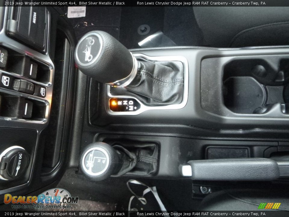 2019 Jeep Wrangler Unlimited Sport 4x4 Shifter Photo #20
