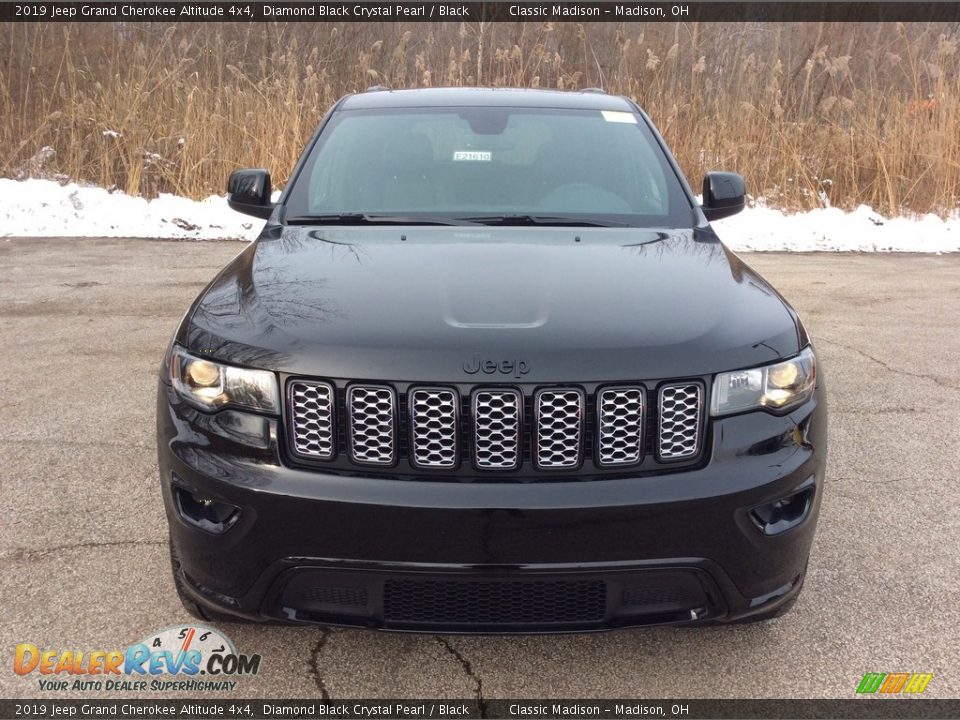 2019 Jeep Grand Cherokee Altitude 4x4 Diamond Black Crystal Pearl / Black Photo #2
