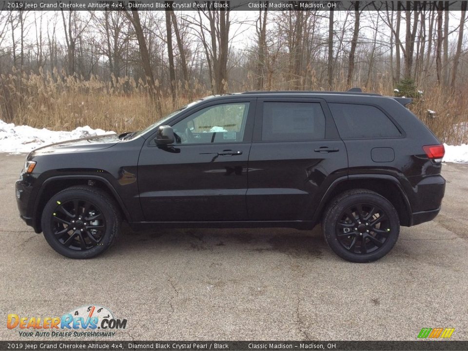 2019 Jeep Grand Cherokee Altitude 4x4 Diamond Black Crystal Pearl / Black Photo #3