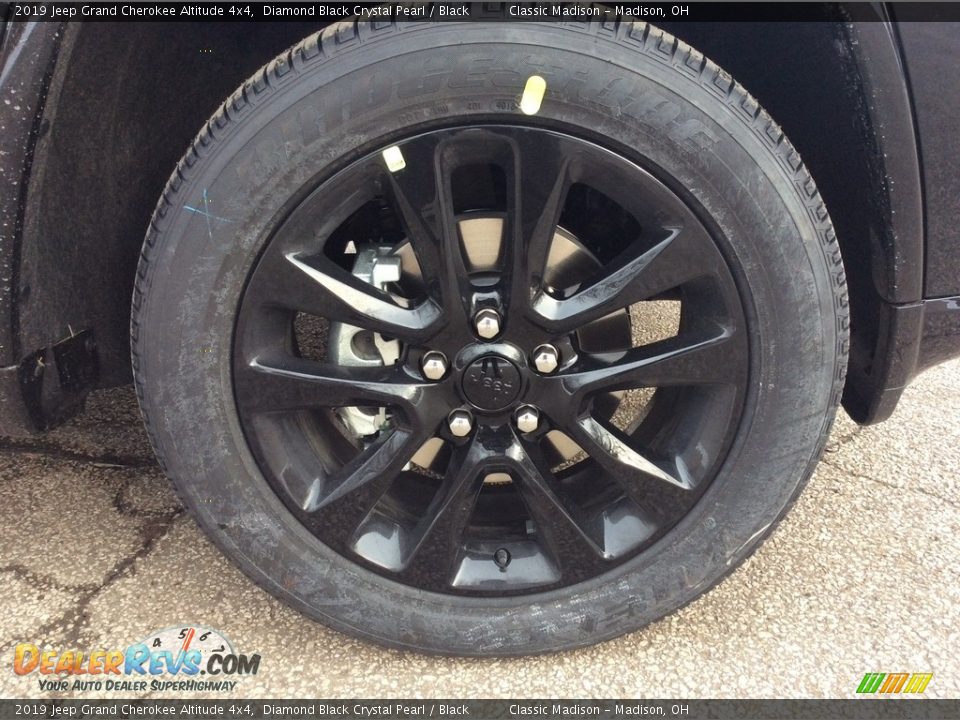 2019 Jeep Grand Cherokee Altitude 4x4 Diamond Black Crystal Pearl / Black Photo #7