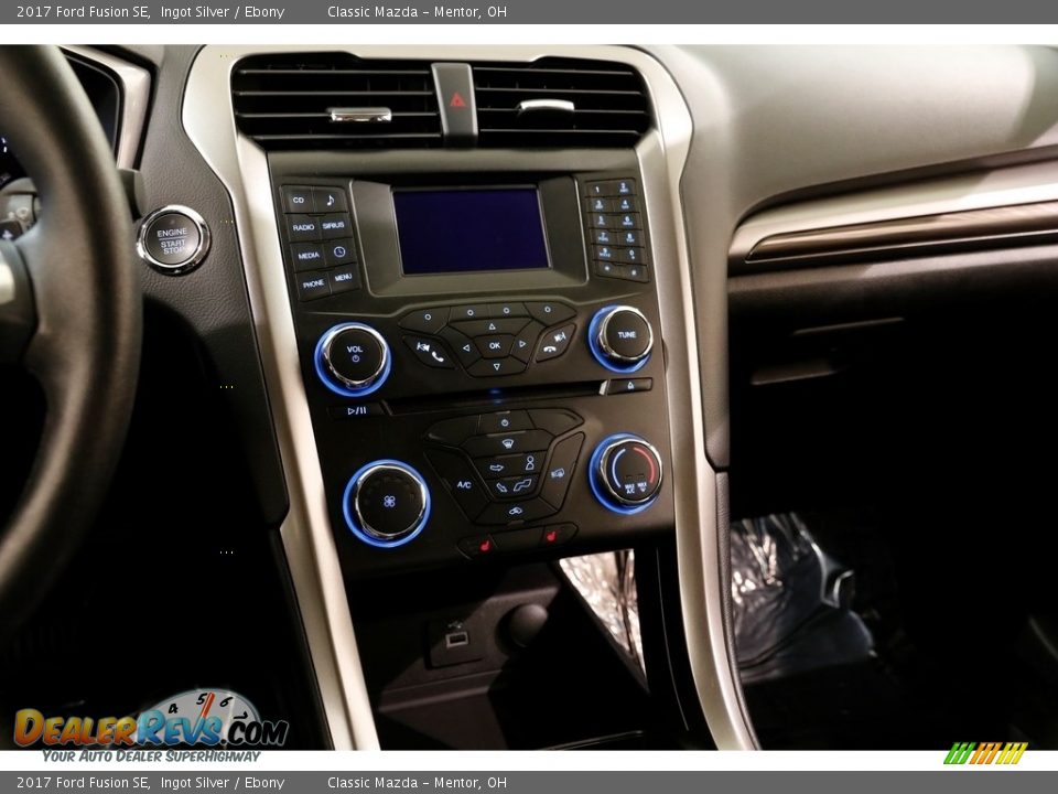 2017 Ford Fusion SE Ingot Silver / Ebony Photo #10
