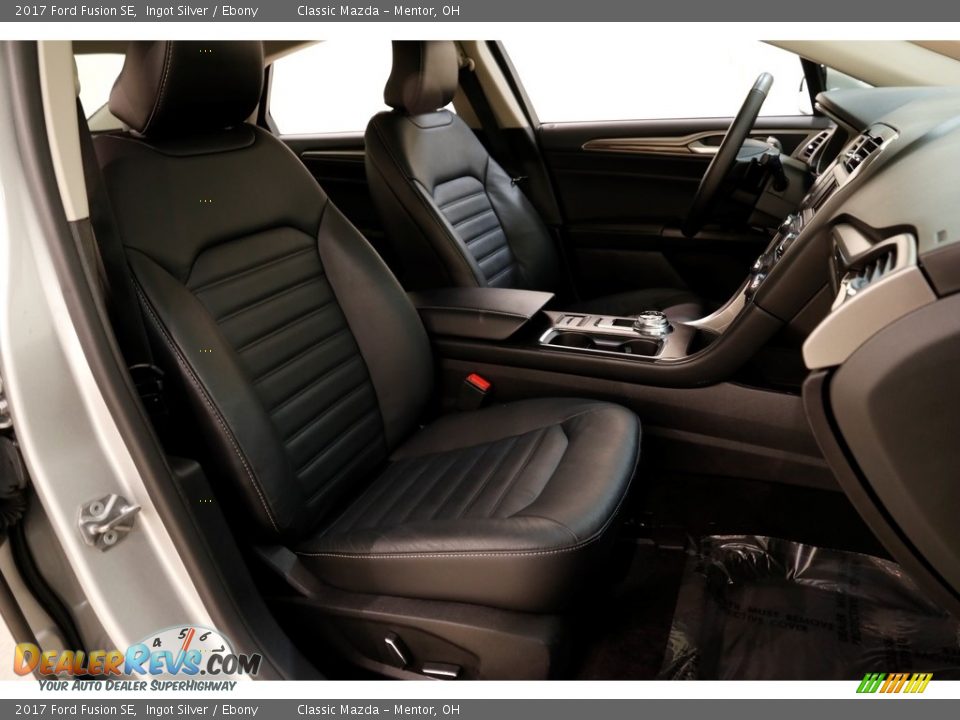 2017 Ford Fusion SE Ingot Silver / Ebony Photo #15
