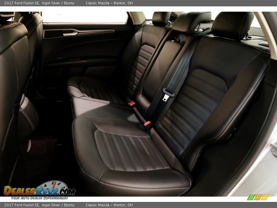2017 Ford Fusion SE Ingot Silver / Ebony Photo #17