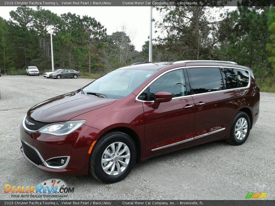2019 Chrysler Pacifica Touring L Velvet Red Pearl / Black/Alloy Photo #1