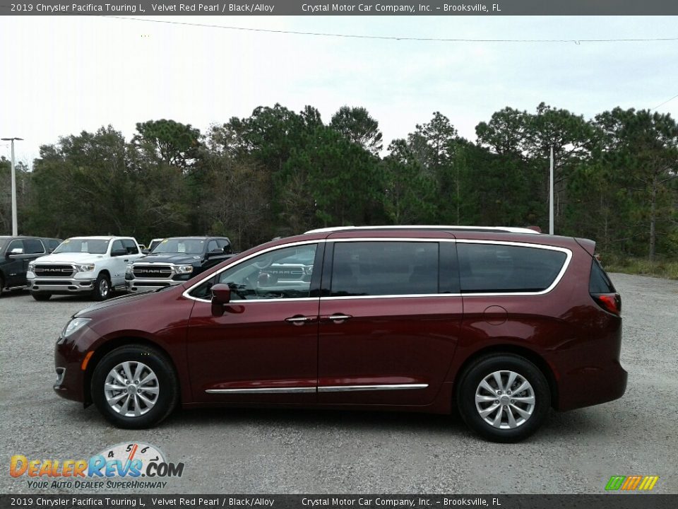 2019 Chrysler Pacifica Touring L Velvet Red Pearl / Black/Alloy Photo #2