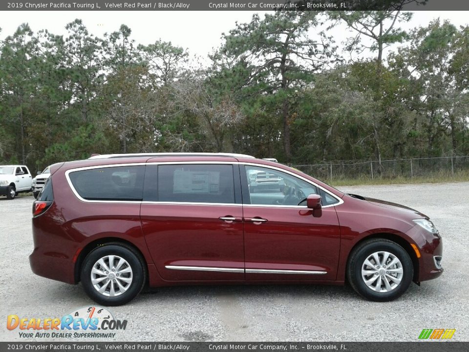 2019 Chrysler Pacifica Touring L Velvet Red Pearl / Black/Alloy Photo #6